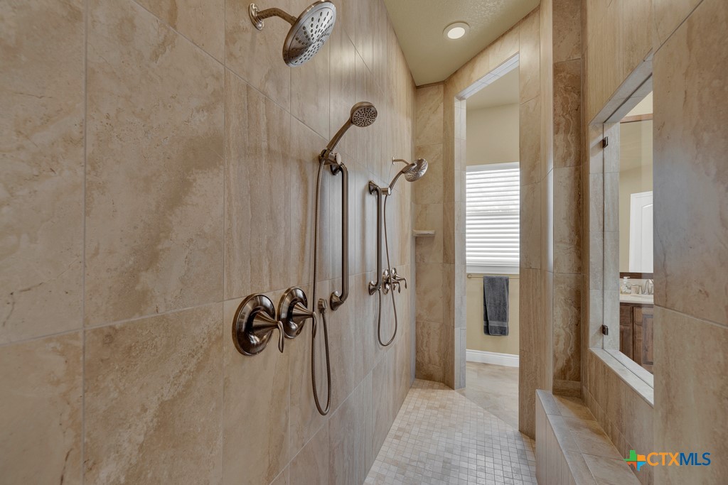 161 Shady Hollow Property Photo 18