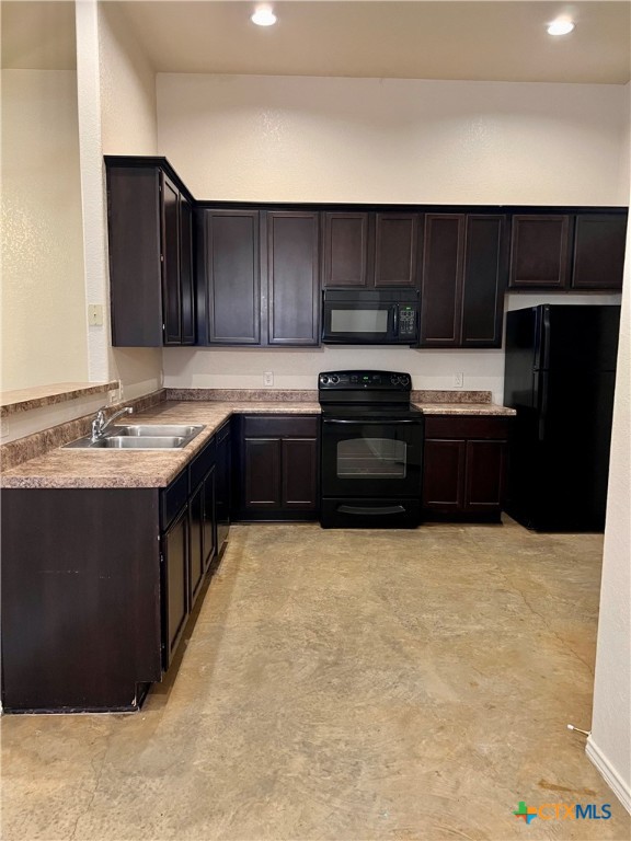 213 B Anne Louise Drive B Property Photo 3