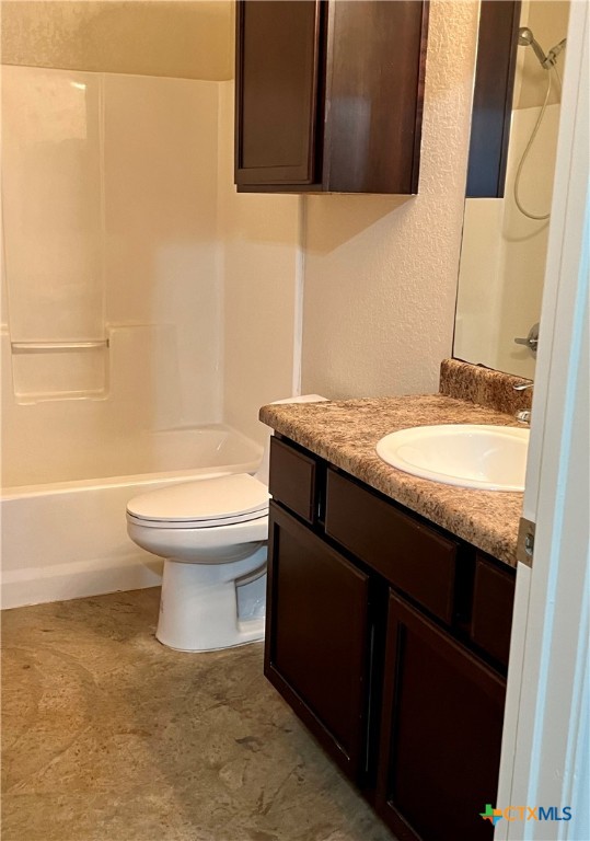 213 B Anne Louise Drive B Property Photo 9