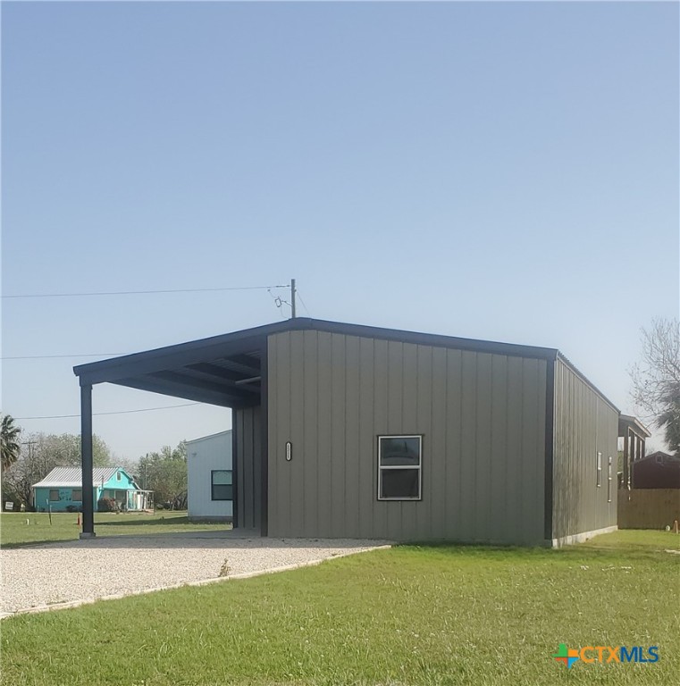 1211 W Houson Avenue Property Photo 3