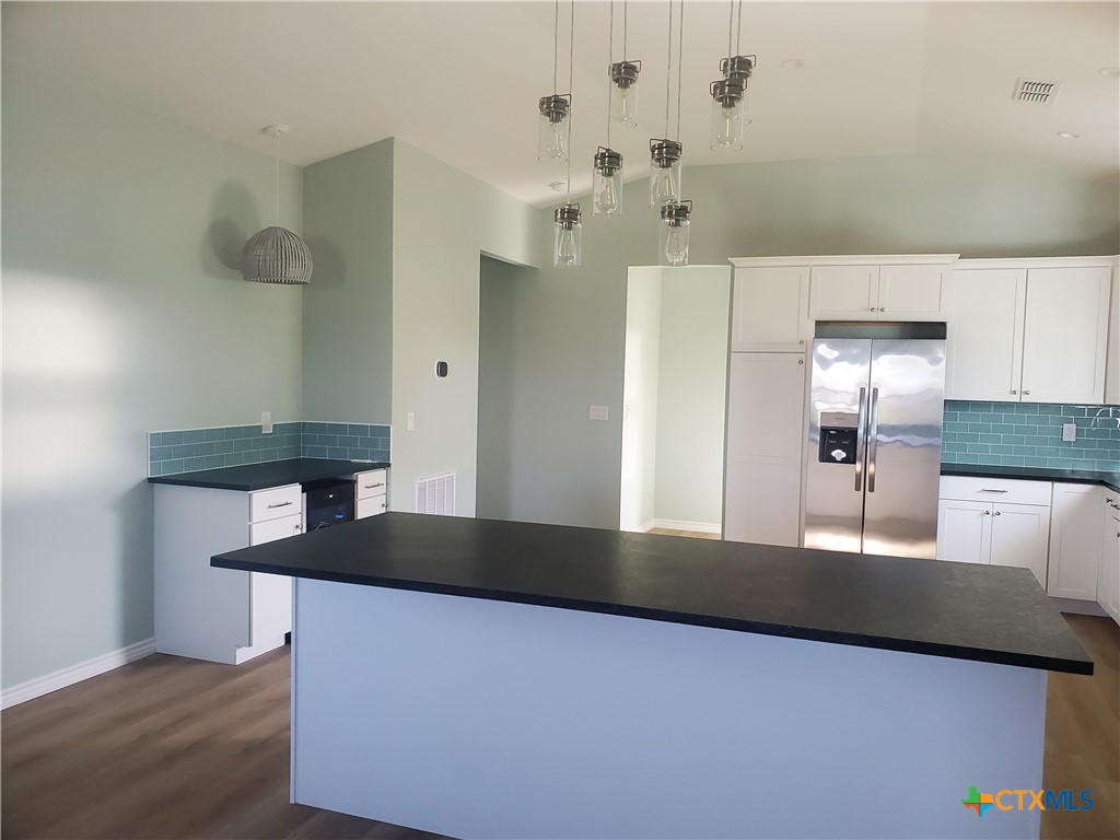 1211 W Houson Avenue Property Photo 7