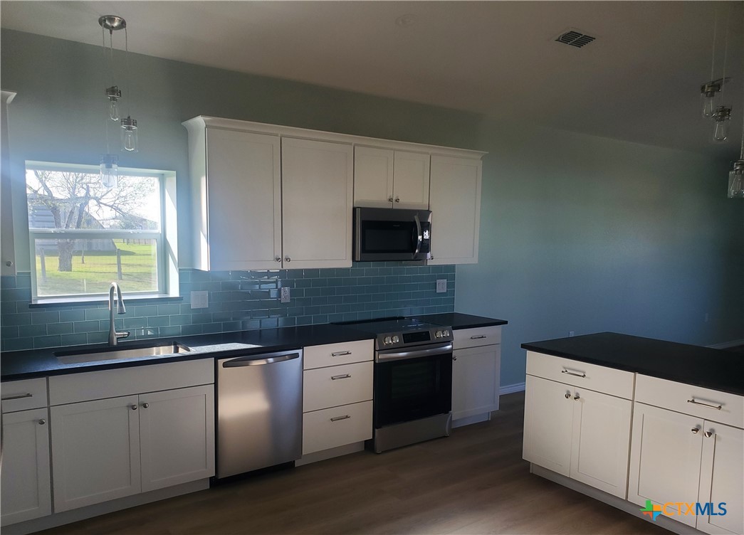 1211 W Houson Avenue Property Photo 8
