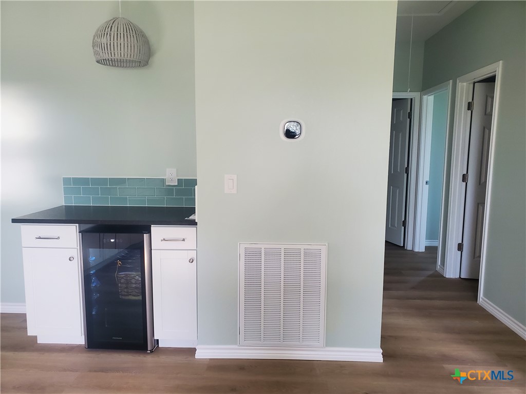 1211 W Houson Avenue Property Photo 10