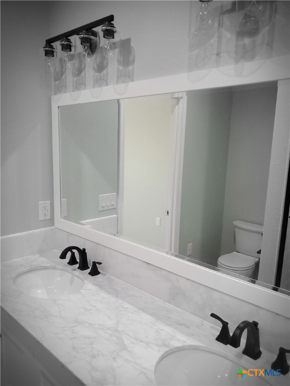 1211 W Houson Avenue Property Photo 14