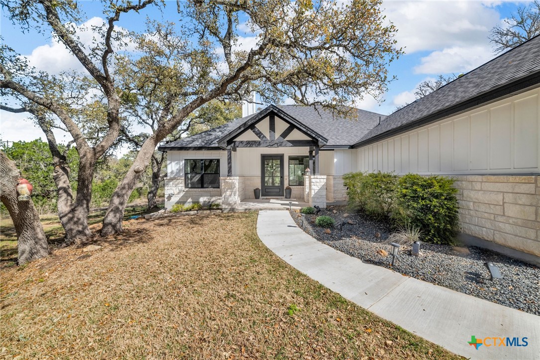 100 Wranglers Way Property Photo