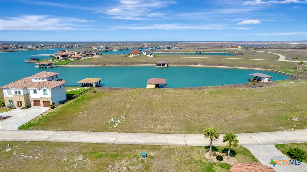 174 Bueno Vista Court Property Photo 3