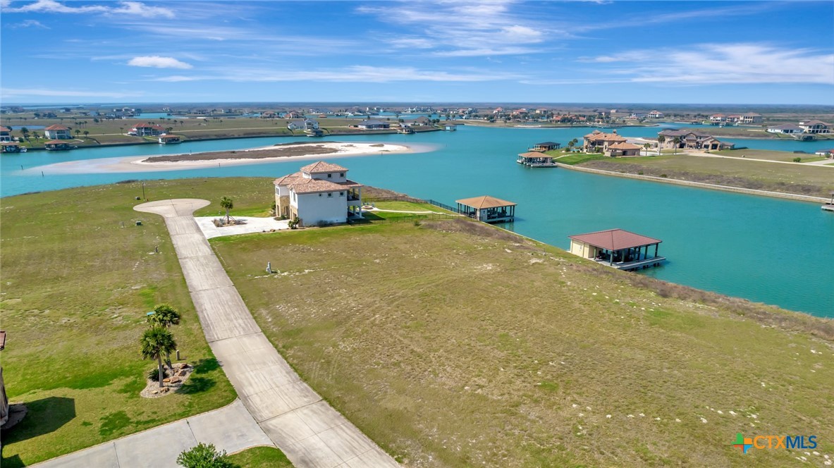 174 Bueno Vista Court Property Photo 4
