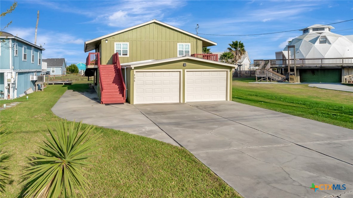 105 Copano Cove Road Property Photo 2