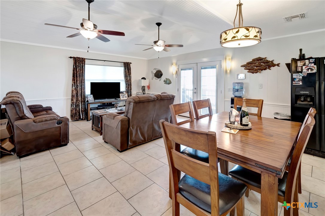 105 Copano Cove Road Property Photo 11