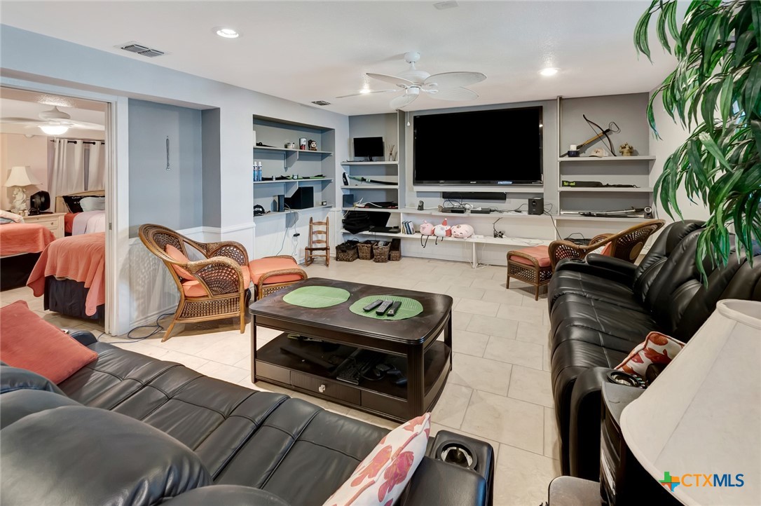 105 Copano Cove Road Property Photo 21