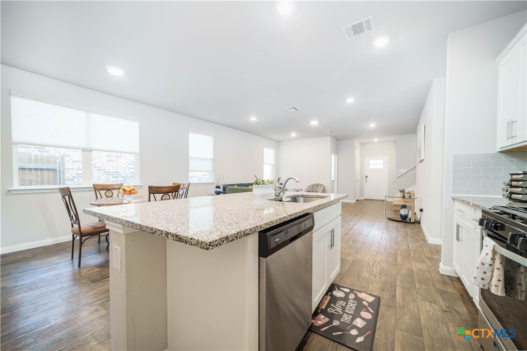 630 Golden Grove Parkway Property Photo 8
