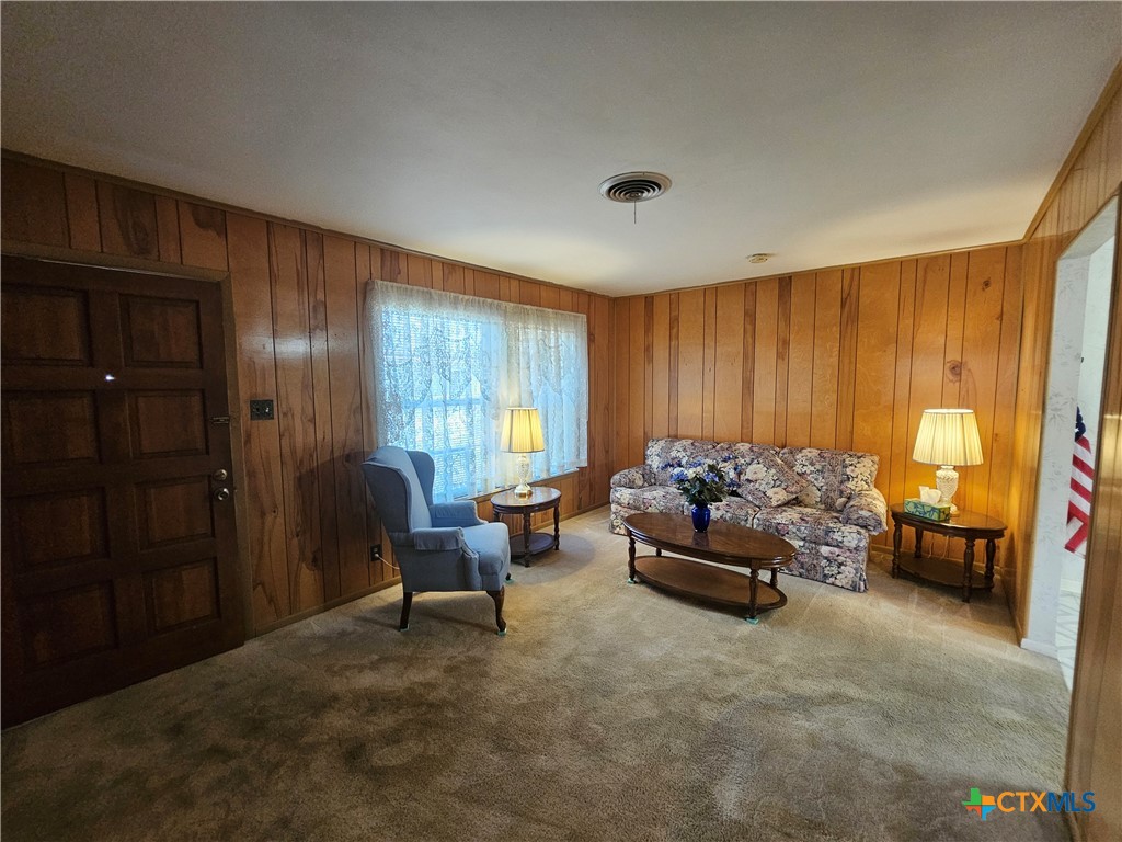 1305 Alta Mira Drive Property Photo 9