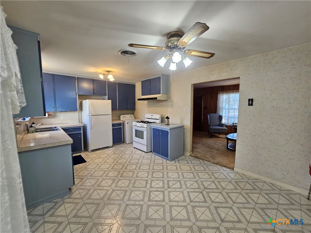 1305 Alta Mira Drive Property Photo 12