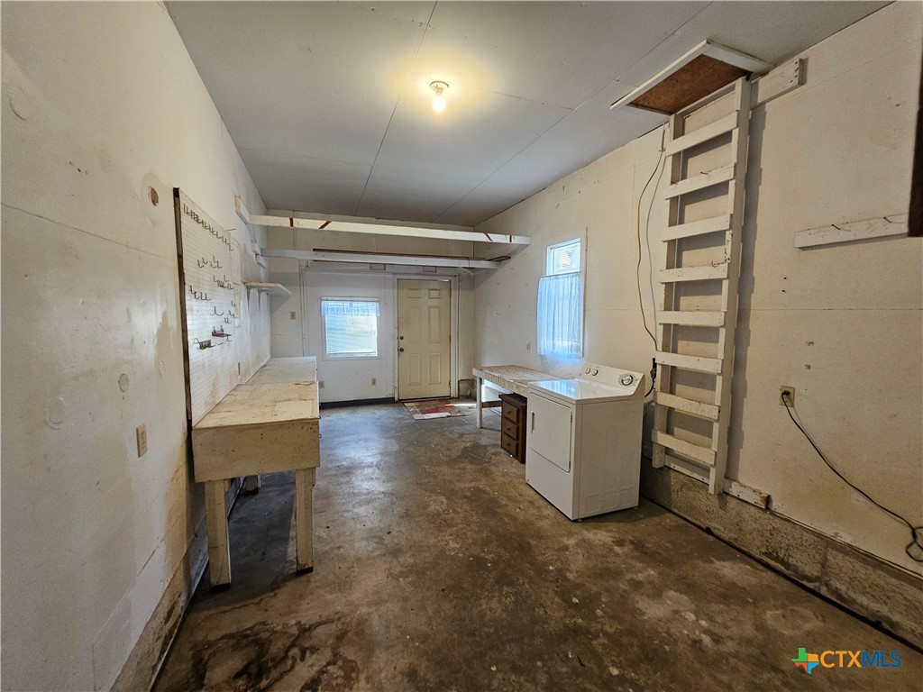 1305 Alta Mira Drive Property Photo 29