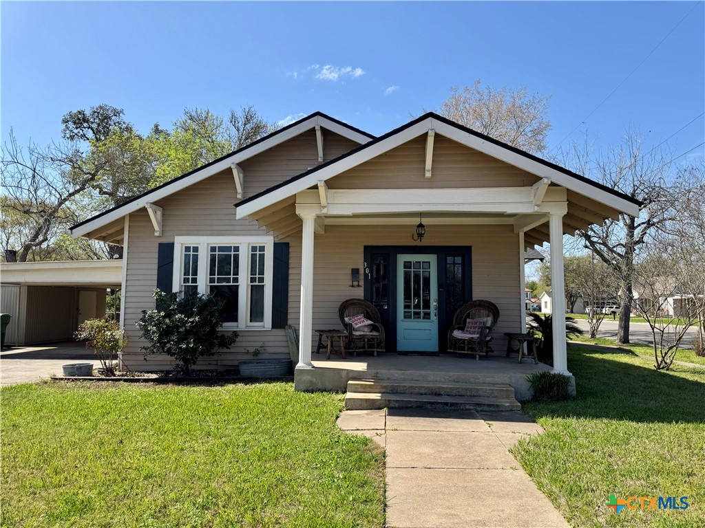 301 E Reuss Boulevard Property Photo