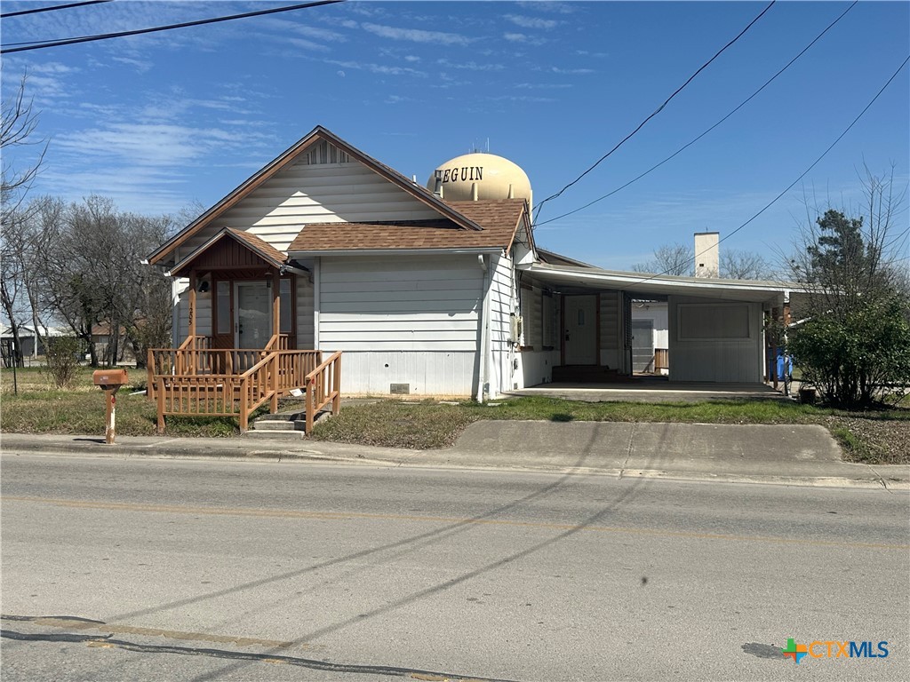 1205 N Guadalupe Street Property Photo