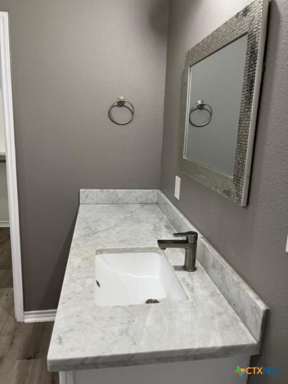 615 Hoskins Broadway Street Property Photo 6