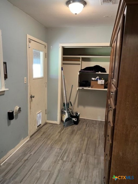 615 Hoskins Broadway Street Property Photo 18