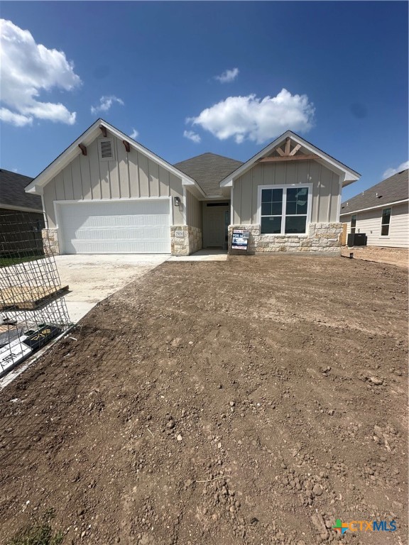 7906 Timber Hollow Lane Property Photo 1
