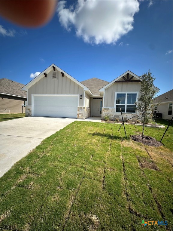 7906 Timber Hollow Lane Property Photo 2