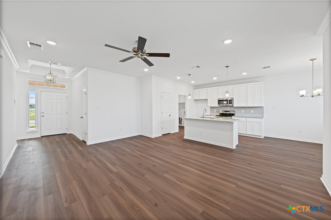 7906 Timber Hollow Lane Property Photo 13