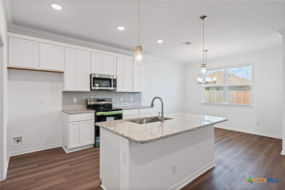 7906 Timber Hollow Lane Property Photo 15