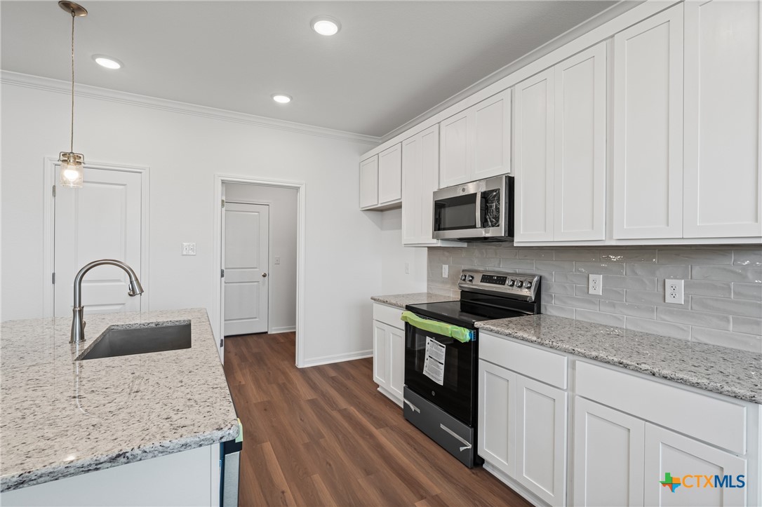 7906 Timber Hollow Lane Property Photo 17