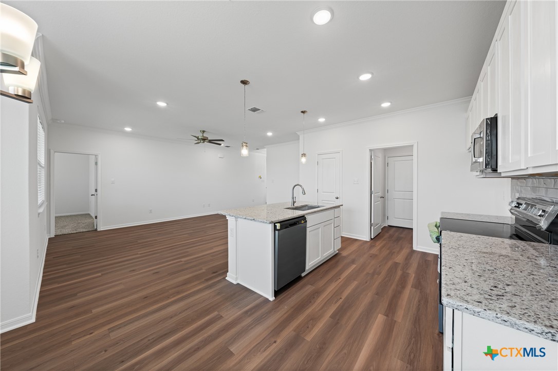 7906 Timber Hollow Lane Property Photo 18