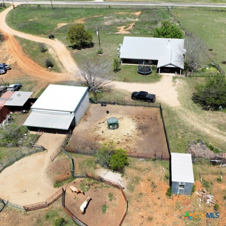 1204 Fm 2095 Property Photo 12