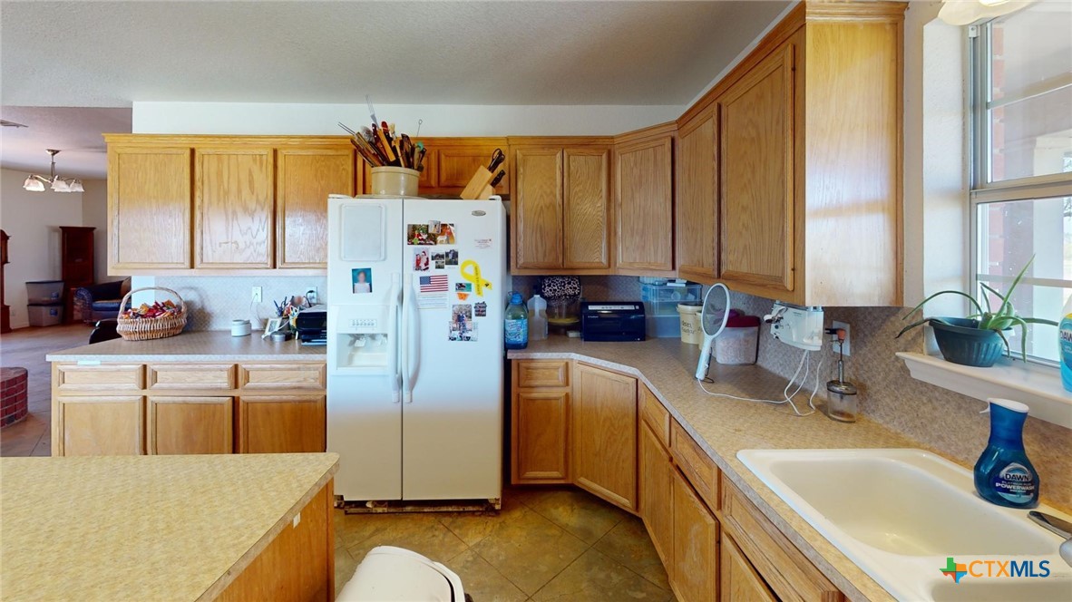 1204 Fm 2095 Property Photo 19