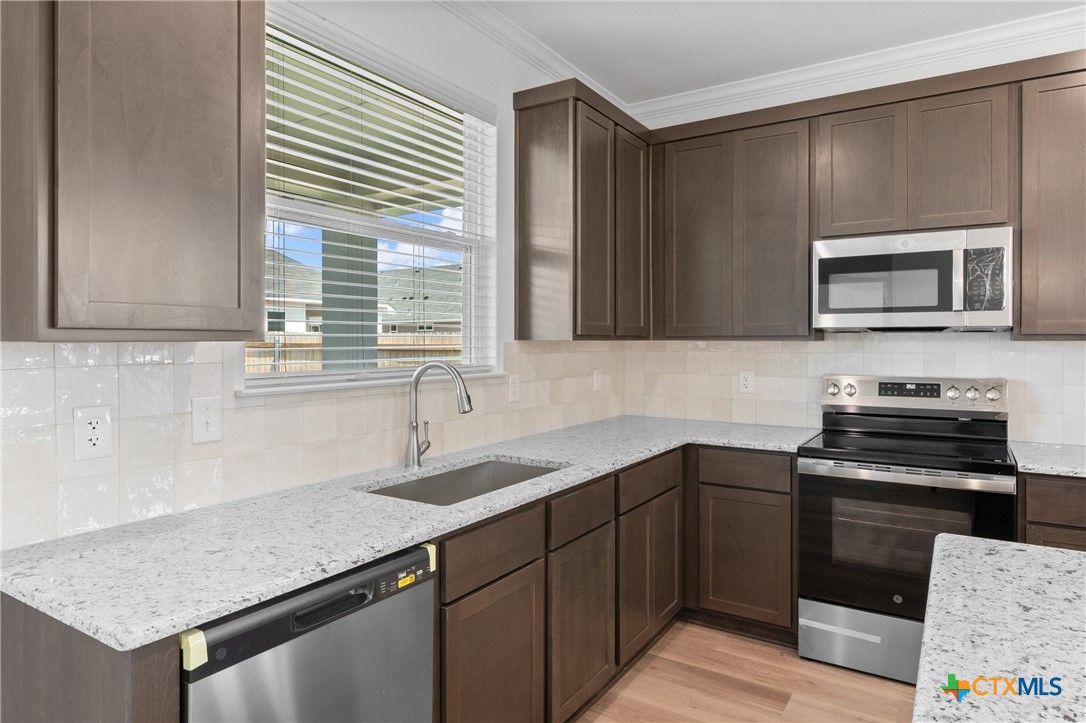 7814 Timber Hollow Lane Property Photo 16