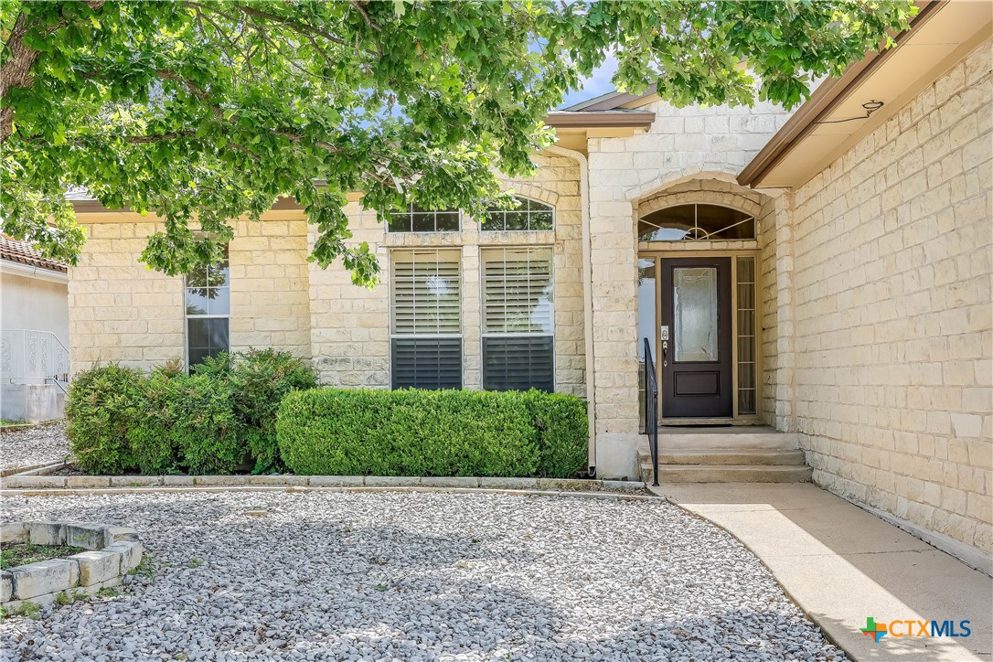 20725 Henry Avenue Property Photo 2