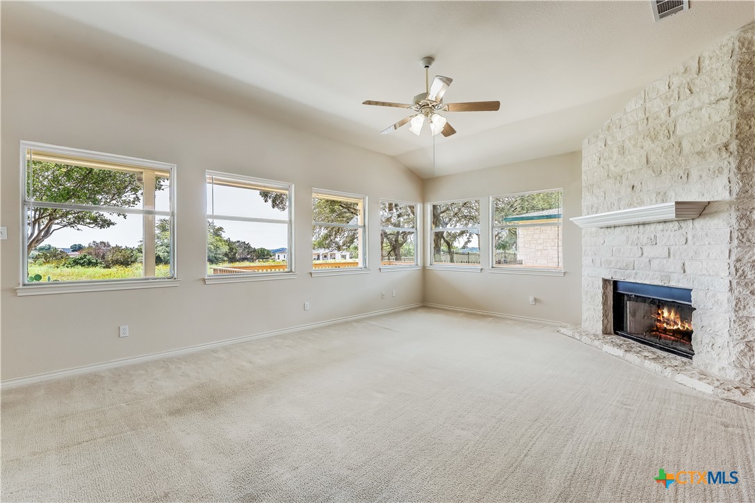 20725 Henry Avenue Property Photo 13