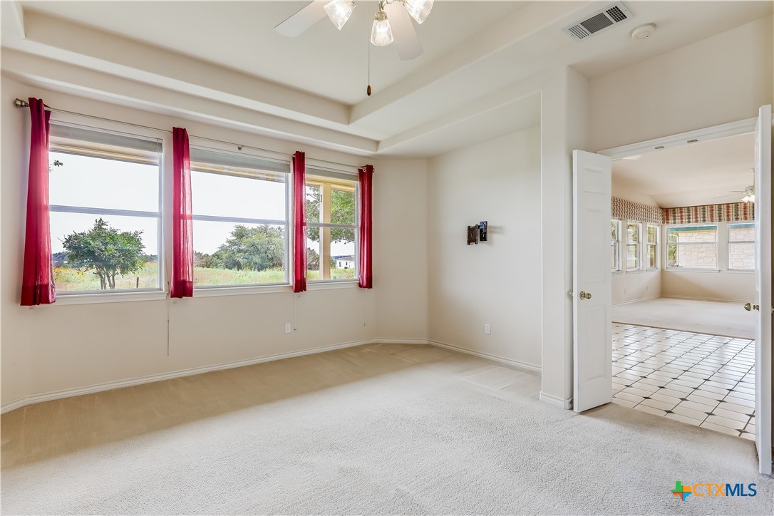 20725 Henry Avenue Property Photo 14