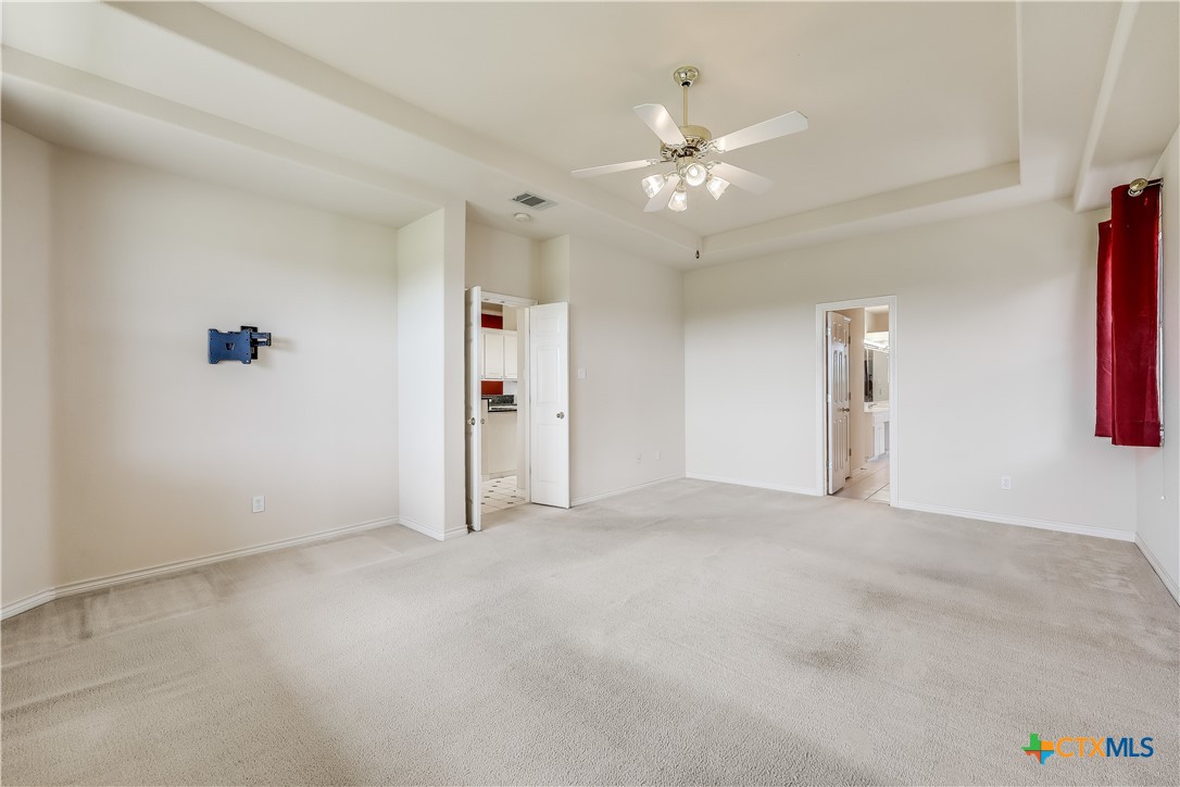 20725 Henry Avenue Property Photo 15