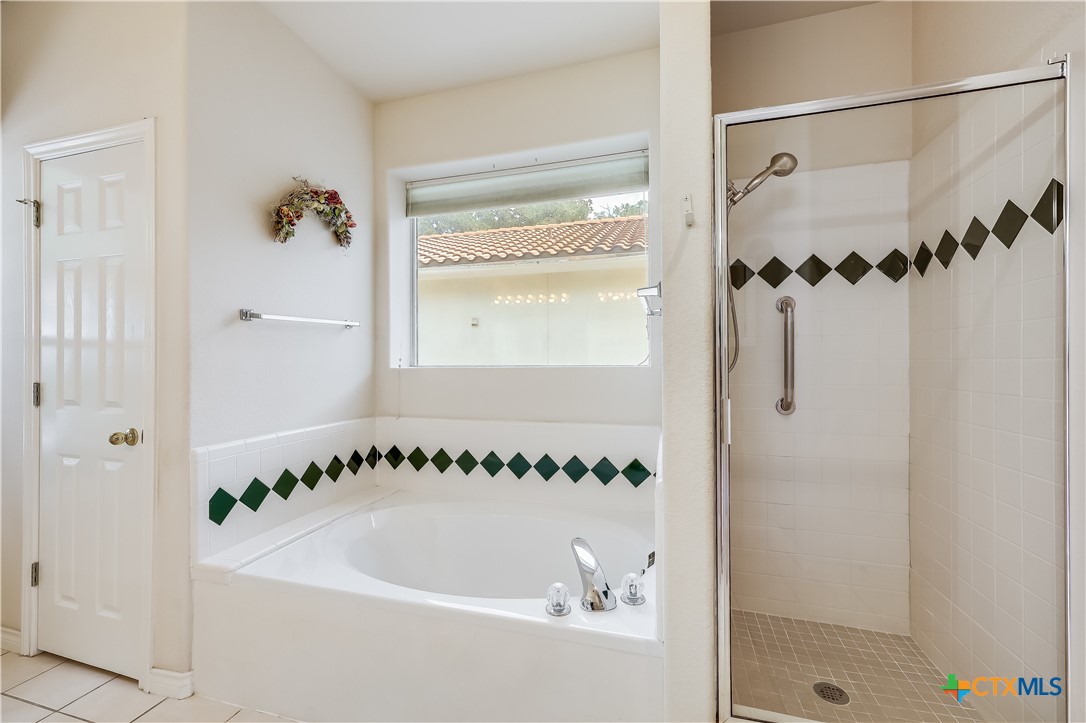 20725 Henry Avenue Property Photo 18