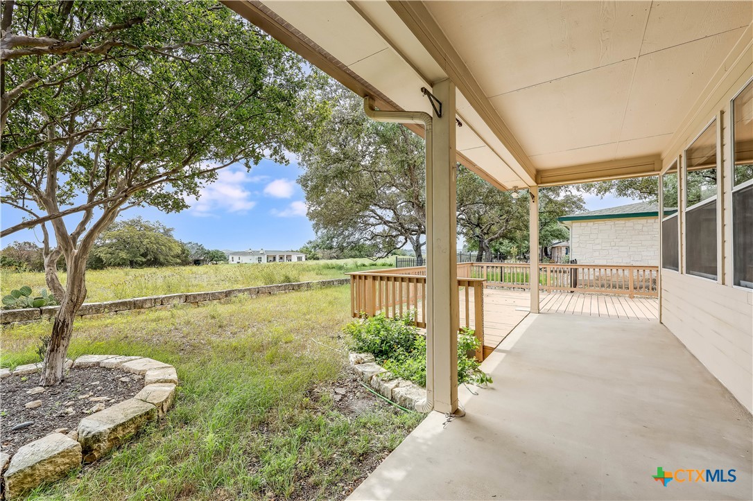 20725 Henry Avenue Property Photo 20