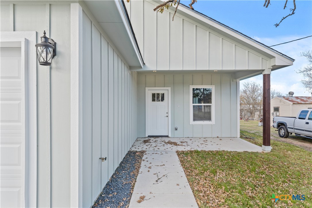 1009 St Louis Street Property Photo 4