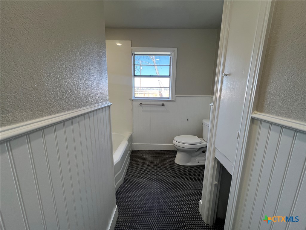 11247 Fm 2086 Property Photo 8