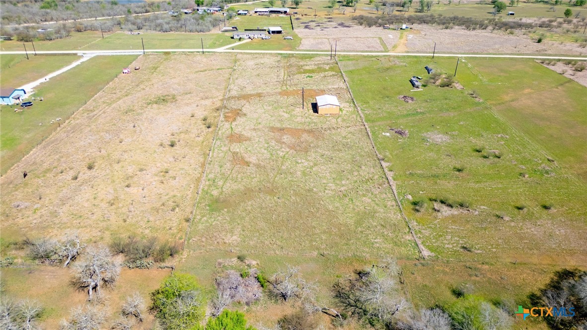 237 N County Road 240 Property Photo 3