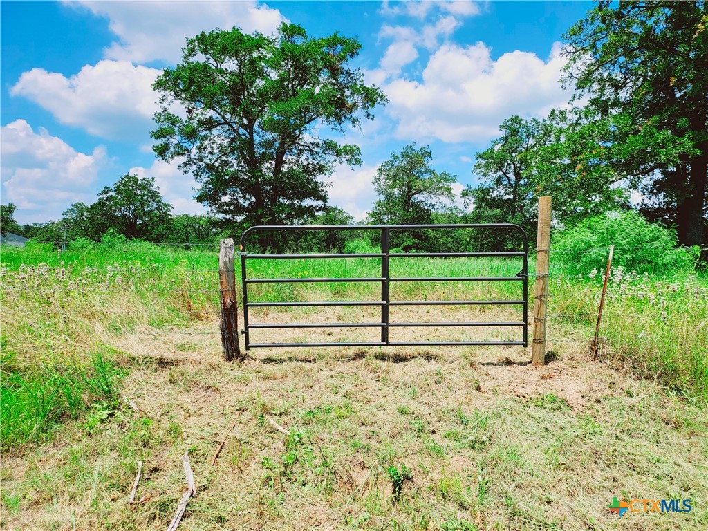 1825 Armstrong-derry Road Property Photo 3
