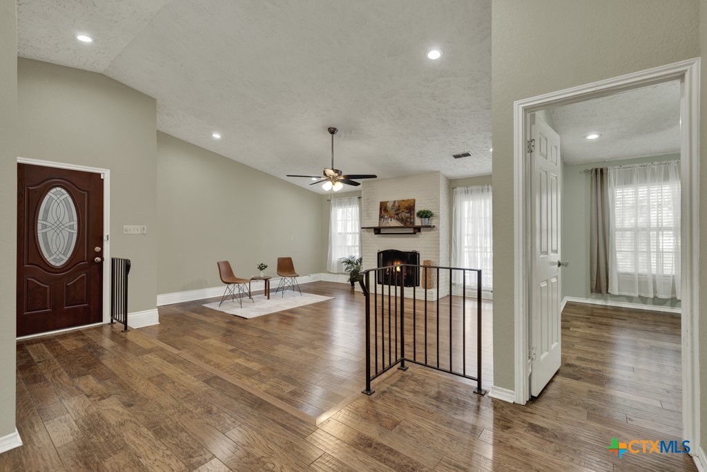 7 Brookhollow Drive Property Photo 5