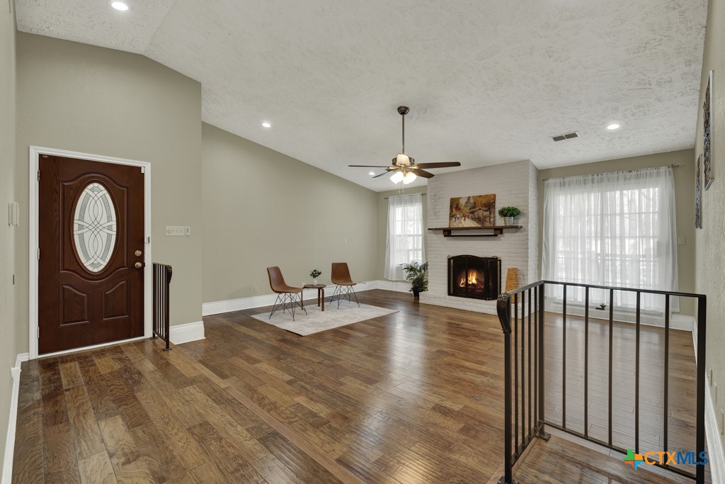 7 Brookhollow Drive Property Photo 6