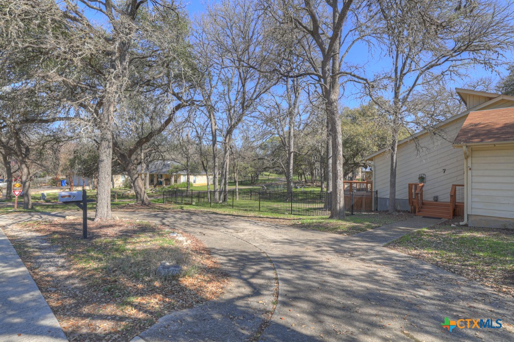 7 Brookhollow Drive Property Photo 39