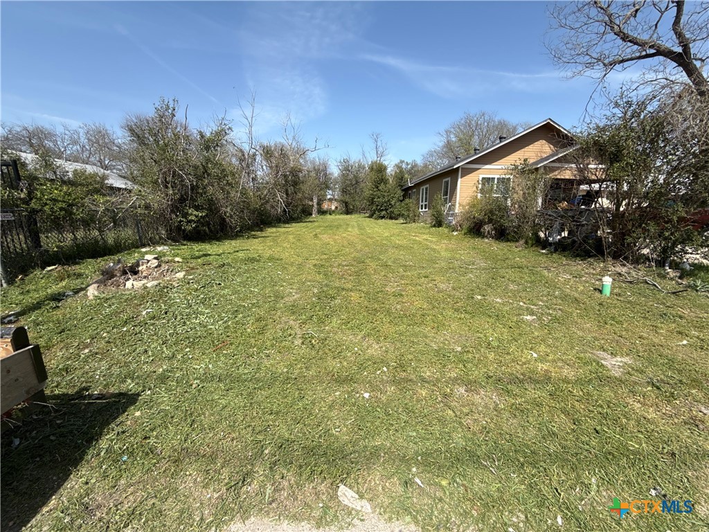 918 East Avenue Property Photo 1