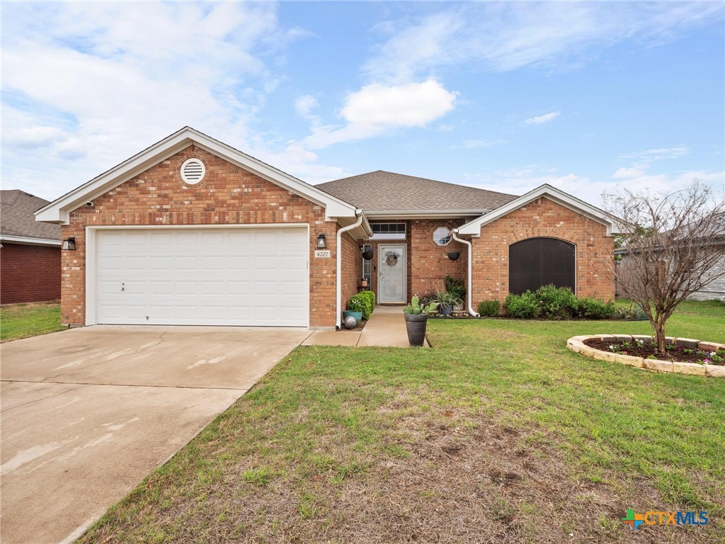 4207 Boots Drive Property Photo 1
