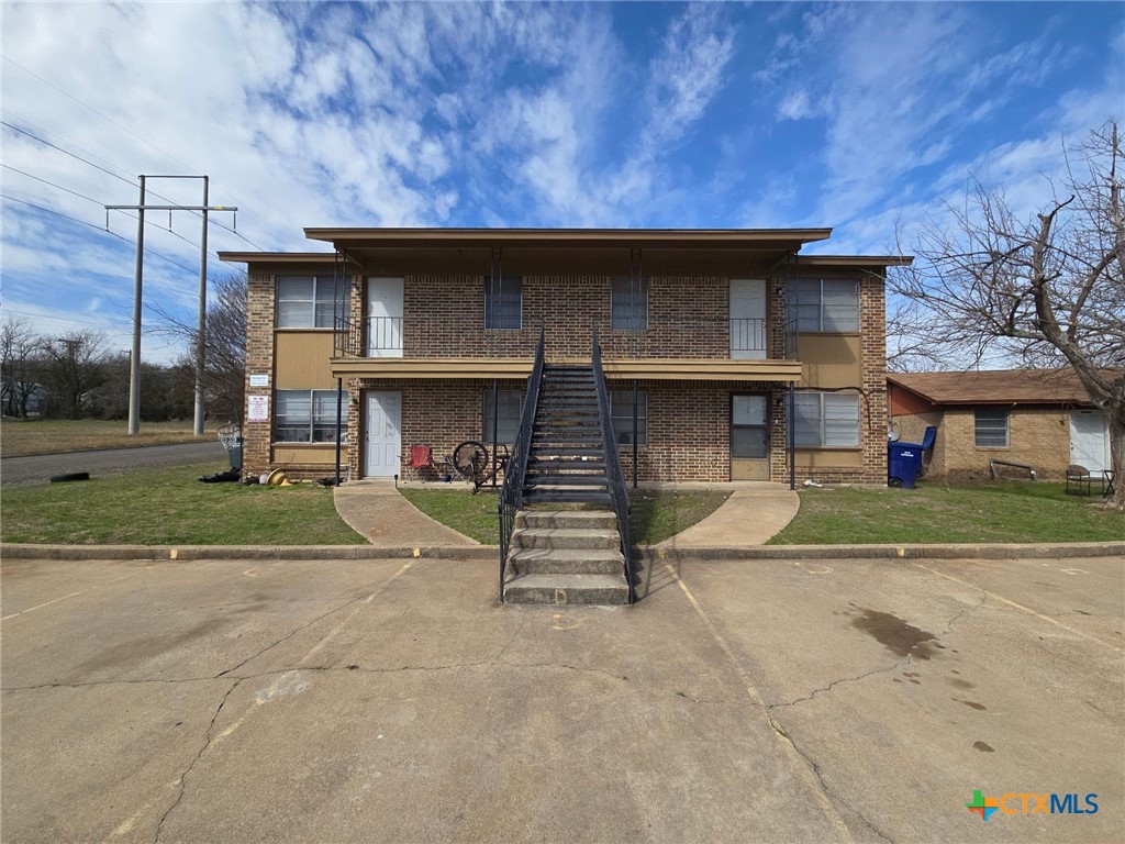 601 Westview Circle Property Photo