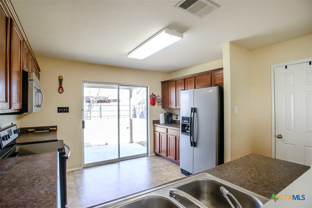 609 Draco Drive Property Photo 9