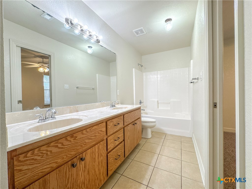 820 N Beal Street Property Photo 14