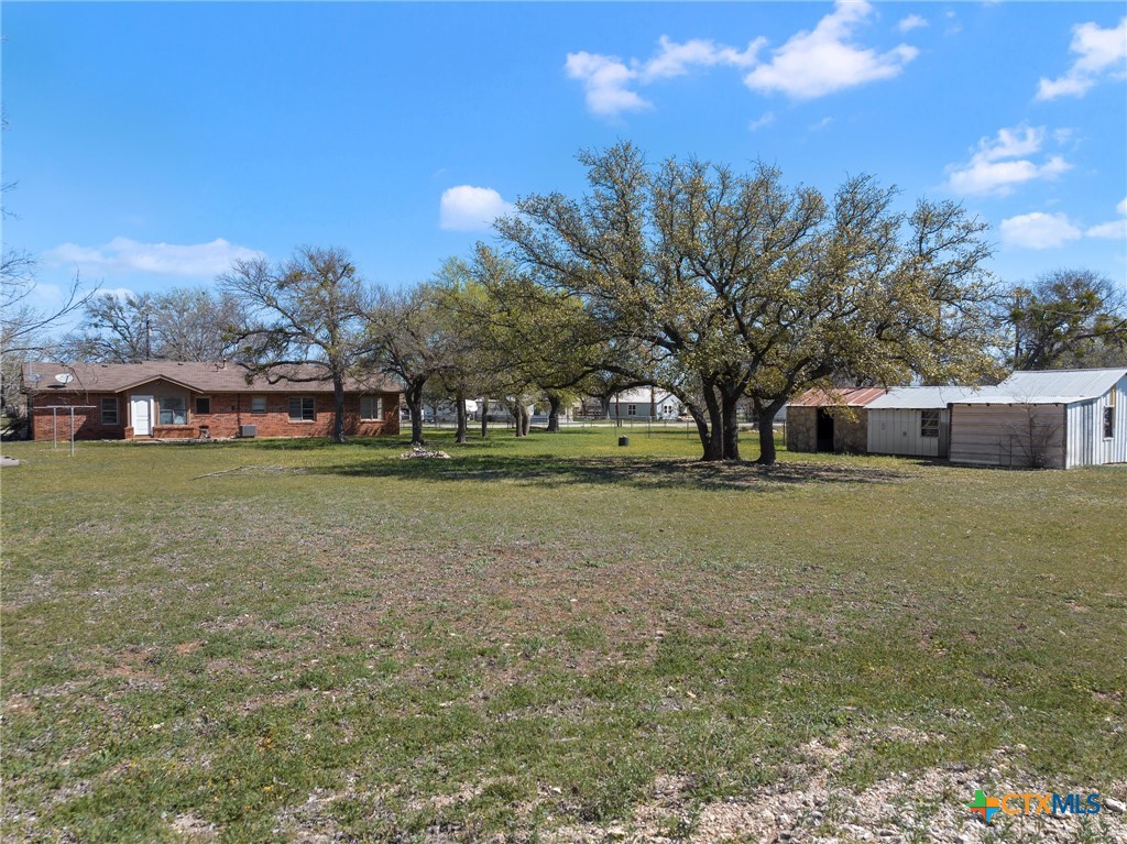 266 E Live Oak Street Property Photo 25